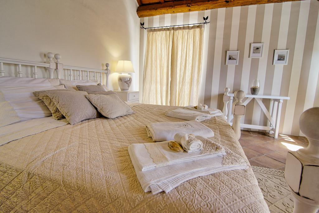 Domus Corallia-Luxury Rooms Porto Rotondo Room photo